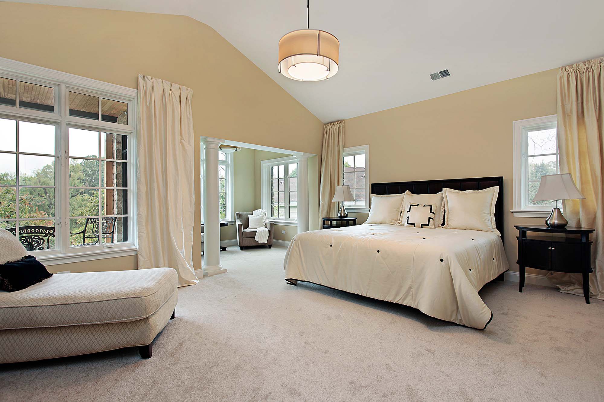 what is tufted carpet